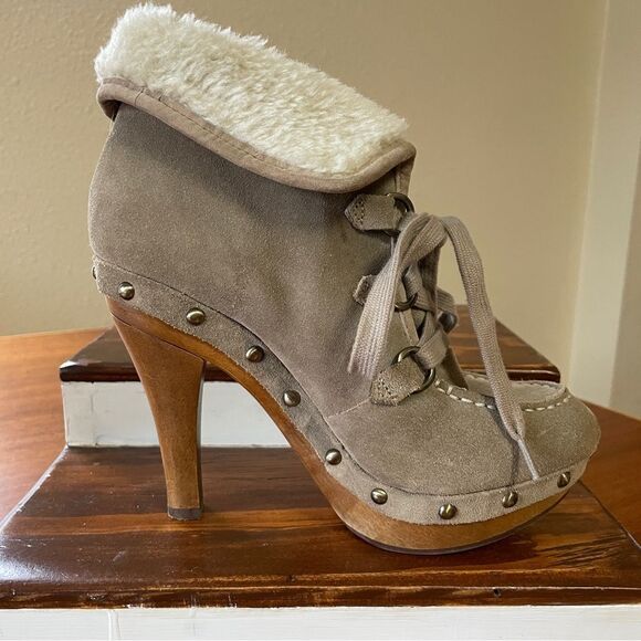 GUESS Wood Heel Platform Stiletto Boots Tan Suede Leather Cream Faux Fur sz 6.5 - Picture 6 of 13